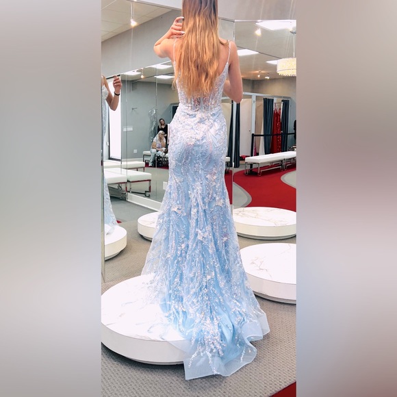 ivory boho dress Chic in Bloom Midi – Flowy and Friendly Look – Sweet Size:Size 20W One Shoulder Black Wedding Long Sleeve Dress